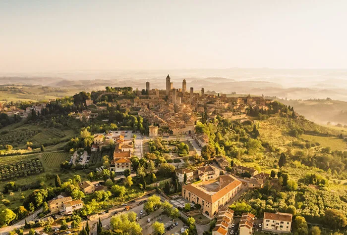 Guida di viaggio e consigli per il noleggio auto in Italia